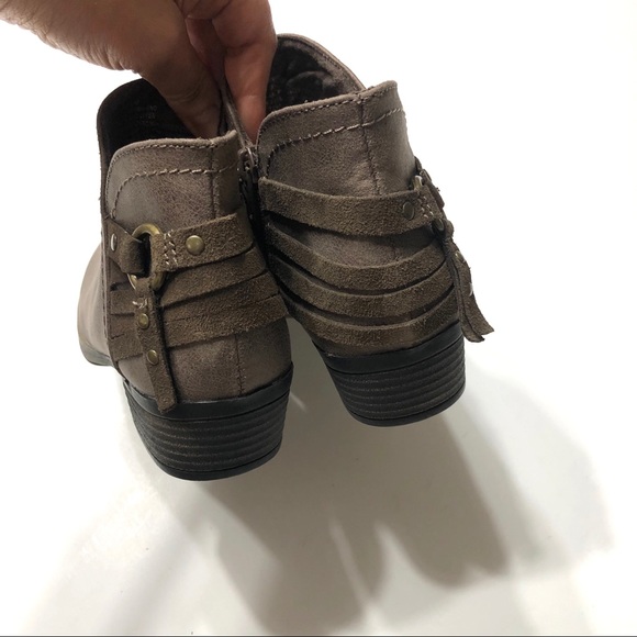 🆕 SUGAR Taupe Ankle Boots • Sz 6.5 - Picture 6 of 8